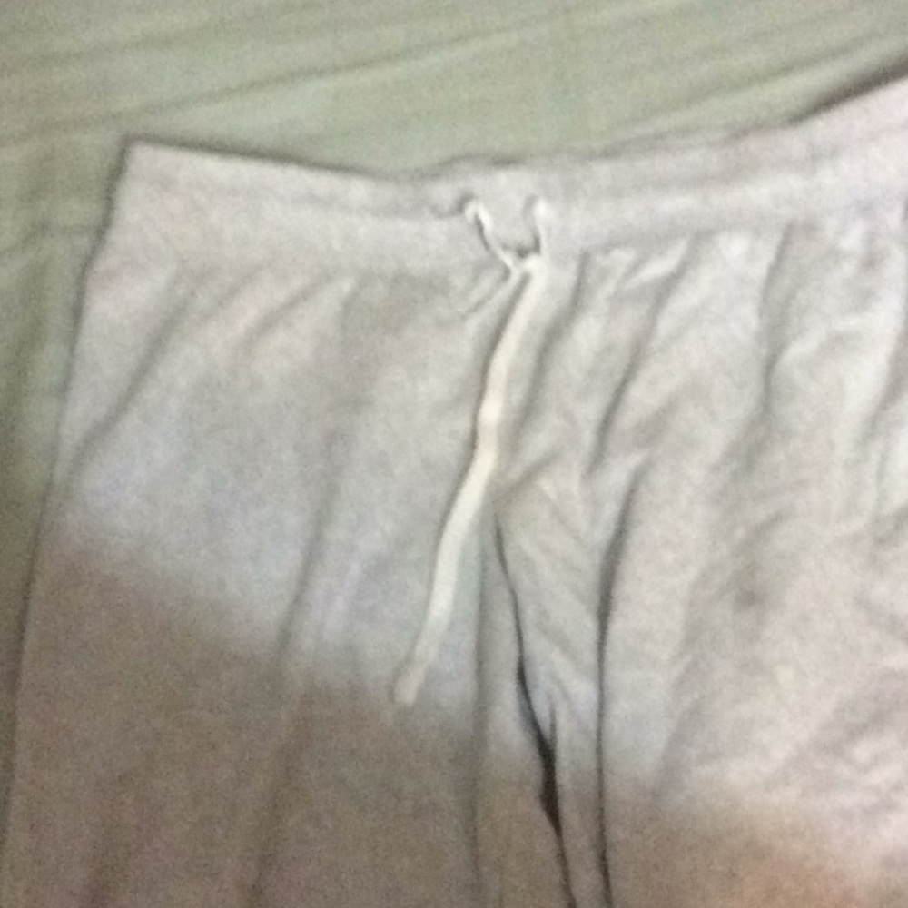 White bermuda shorts